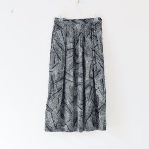 Vintage Black & White Abstract Pattern Printed A-line Maxi Skirt | Size M